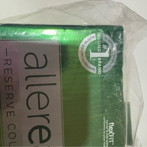 Crease Collection Green Mattress Cover - Picture 2 of 14